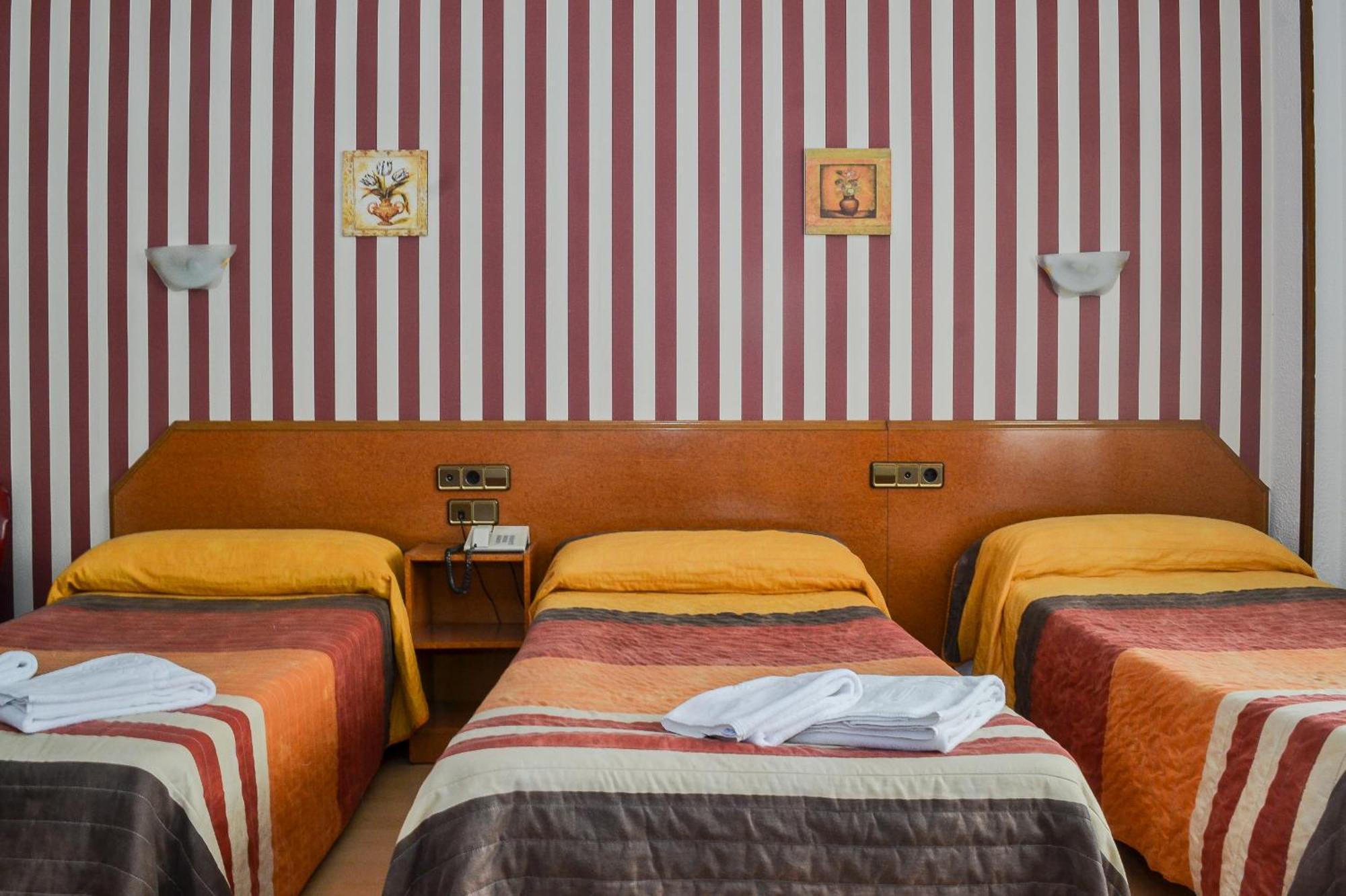 Hostal Cataluna Zaragoza Kamer foto
