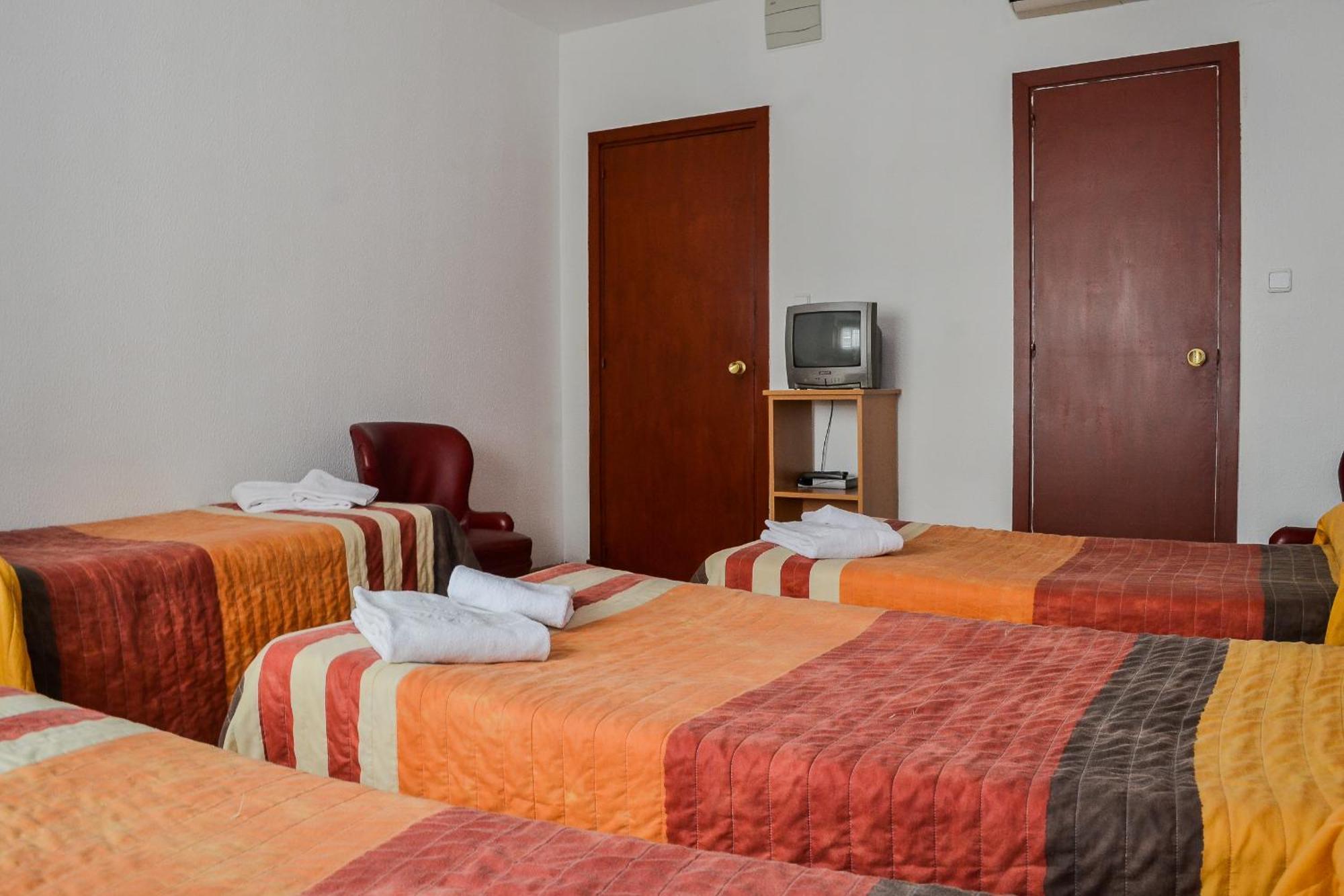 Hostal Cataluna Zaragoza Kamer foto