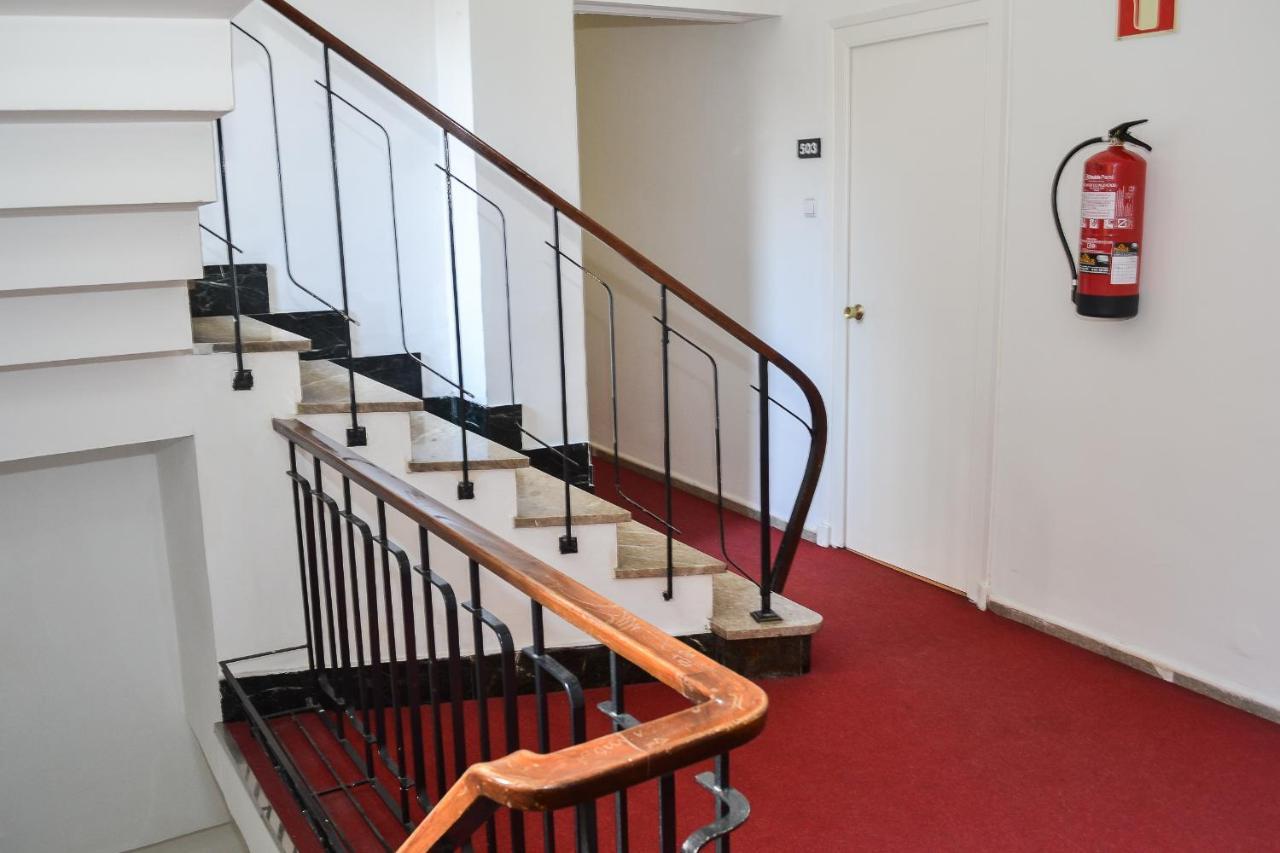 Hostal Cataluna Zaragoza Buitenkant foto