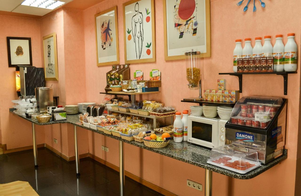 Hostal Cataluna Zaragoza Buitenkant foto